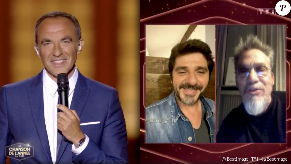 Nikos Aliagas sur scène annonce en direct la chanson élue par les téléspectateurs de TF1: "La chanson de l'année 2021" a été décernée à Patrick Fiori et Florent Pagny pour "J'y vais"pour l'émission "La Chanson de l'année 2021" tournée au château de Chambord, France, le 5 juin 2021 sur TF1. © TF1 via Bestimage