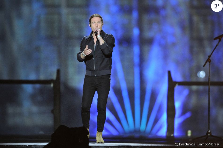 Exclusif - Julien Doré (nommé pour la chanson "Nous") - Enregistrement de l'émission "La chanson de l'année" au château de Chambord, qui sera diffusée le 5 juin 2021 sur TF1. © Gaffiot-Moreau / Bestimage
