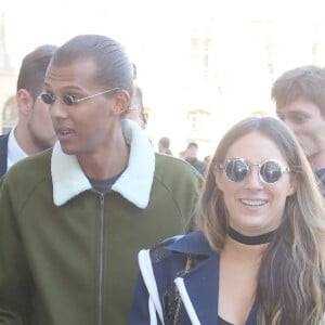 Le chanteur Stromae et sa femme Coralie Barbier - People sortant du défilé de mode "Louis Vuitton", collection prêt-à-porter Printemps-Eté 2017 à Paris, le 5 octobre 2016. © CVS/Veeren/Bestimage 