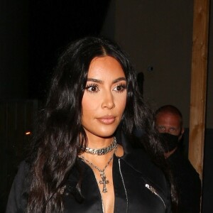 Kim Kardashian à la sortie du restaurant "Craig"s" à Los Angeles, le 4 juin 2021.