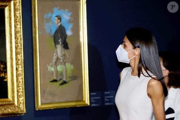 La reine Letizia d'Espagne inaugure l'exposition "Emilia Pardo Bazán. The challenge of modernity" à la bibliothèque nationale à Madrid, le 8 juin 2021.