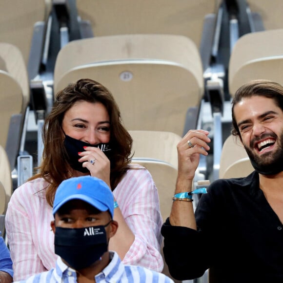 Rachel Legrain-Trapani, Renan Pacheco et Maëva Coucke - People dans les tribunes des Internationaux de France de Tennis de Roland Garros à Paris. Le 9 juin 2021 © Dominique Jacovides / Bestimage