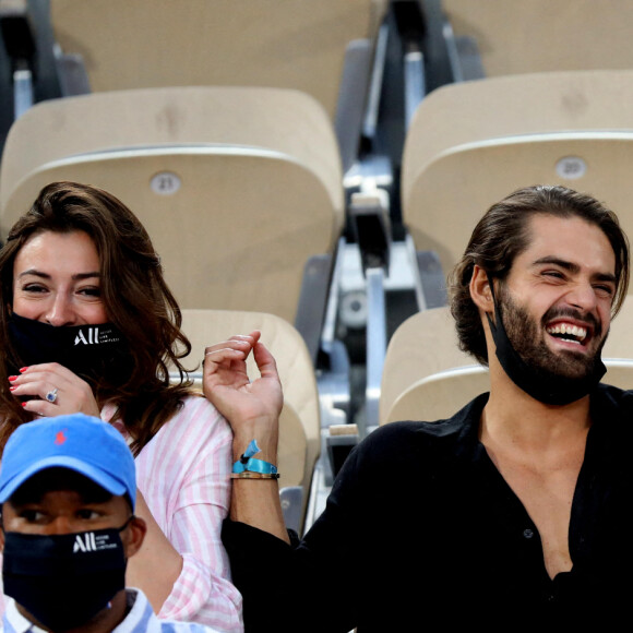 Rachel Legrain-Trapani, Renan Pacheco et Maëva Coucke - People dans les tribunes des Internationaux de France de Tennis de Roland Garros à Paris. Le 9 juin 2021 © Dominique Jacovides / Bestimage