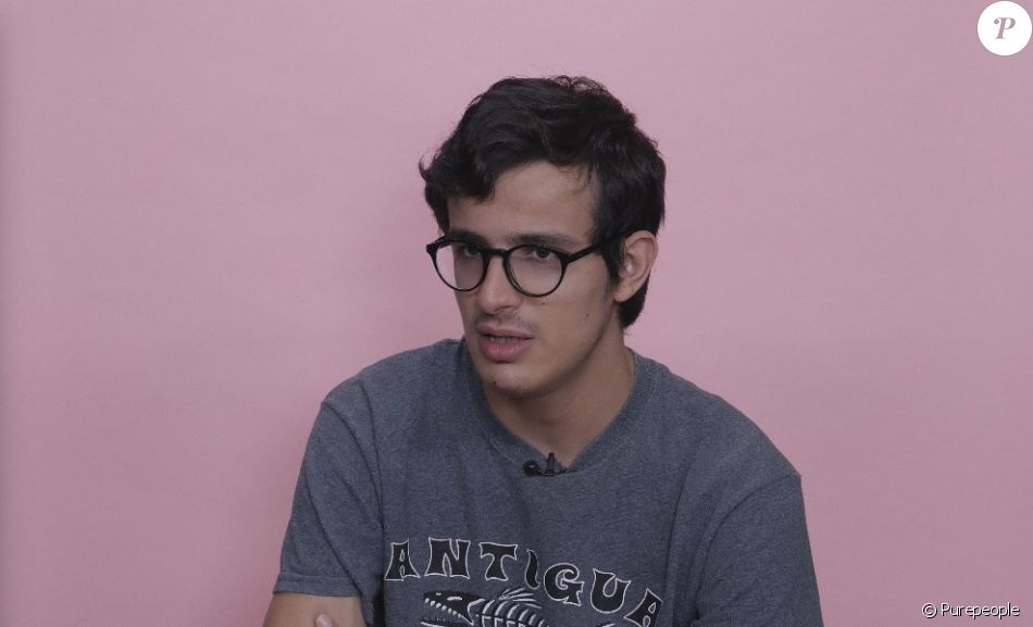 Paul, ancien champion des "12 Coups de midi" en interview pour "Purepeople.com".