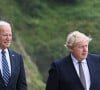 Le Premier ministre britannique Boris Johnson, sa femme Carrie, le président américain Joe Biden et sa femme la Première dame Jill Biden marchent avant le sommet du G7 à l'hôtel Carbis Bay à Saint Ives, Cornwall, Royaume Uni, le 10 juin 2021.