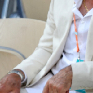 Tony Parker et sa compagne Alizé Lim - People dans les tribunes des Internationaux de France de Tennis de Roland Garros à Paris. Le 9 juin 2021 © Dominique Jacovides / Bestimage