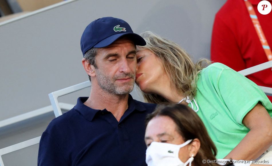 Karine Viard Et Son Nouveau Compagnon Karin Viard et son compagnon Manuel Herrero dans les tribunes des