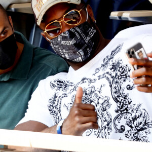 Tony Parker et Teddy Riner dans les tribunes des Internationaux de France de Roland Garros à Paris le 11 juin 2021. © Dominique Jacovides / Bestimage 