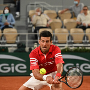 Novak Djokovic lors de la demi-finale des Internationaux de France de Roland Garros à Paris, le 11 juin 2021. © Chryslene Caillaud / Panoramic / Bestimage 