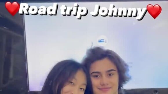 Laeticia Hallyday partage un extrait vidéo de son nouveau "road trip Johnny" sur Instagram, le 14 juin 2021.