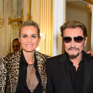 Johnny Hallyday et sa femme Laeticia - Remise de décoration de Commandeur de l'Ordre des Arts et des Lettres à Harvey Keitel au ministère de la culture à Paris. Le 13 octobre 2015