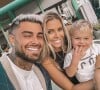 Thibault Garcia, sa femme Jessica Thivenin et leur fils Maylone.