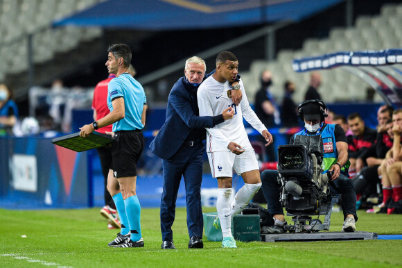 Didier Deschamps lors du match amical de préparation à l'Euro 2021 France - Bulgarie (3-0) au Stade de France en présence de 5000 spectateurs à Saint-Denis le 8 juin 2021. © Federico Pestellini / Panoramic / Bestimage