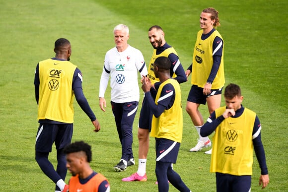 Didier Deschamps, Marcus Thuram, Karim Benzema, Antoine Griezmann, Ousmane Dembélé, Kingsley Coman et Lucas Hernandez à l'entraînement avec l'équipe de France. Clairefontaine, le 30 mai 2021. © Anthony Bibard / FEP / Panoramic / Bestimage