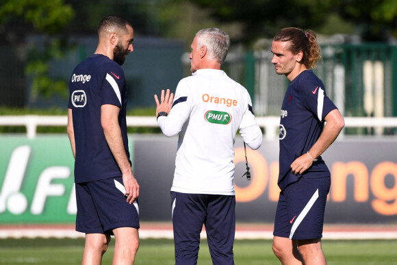 Didier Deschamps, Karim Benzema et Antoine Griezmann à l'entraînement avec l'équipe de France. Clairefontaine, le 30 mai 2021. © Anthony Bibard / FEP / Panoramic / Bestimage