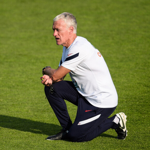 Didier Deschamps lors de l'entrainement de l'équipe de France au centre National du Football de Clairefontaine-en-Yvelines. © Anthony Bibard/FEP/Panoramic/Bestimage