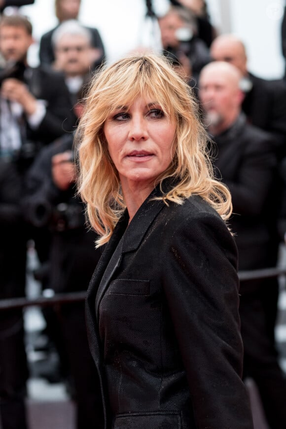 Mathilde Seigner - Montée des marches du film "Les plus belles années d'une vie" lors du 72e Festival de Cannes. © Jacovides-Moreau / Bestimage