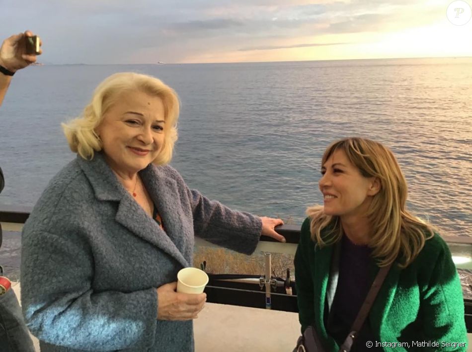 Mathilde Seigner et Josiane Balasko sur Instagram. Le 29 novembre 2019.