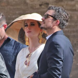 Exclusif - Orlondo Bloom et Katy Perry visitent le Colisée à Rome le 28 avril 2018.