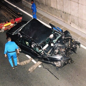 Voiture accidentée de Dodi Al Fayed et de Lady Diana - Tunnel de l'Alma à Paris, le 31 août 1997