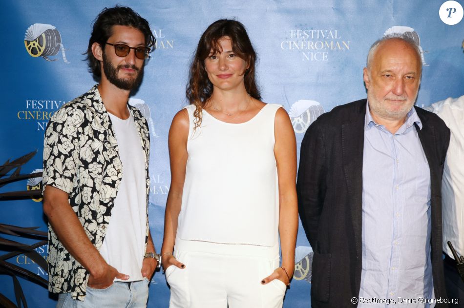 Pierre Niney, Alice Pol, François Berléand lors de la première du film "L'origine du monde" de L. Lafitte dans le cadre du Festival "Ciné Roman" au Pathé Gare du Sud à Nice le 18 Juin 2021. © Denis Guignebourg/Bestimage