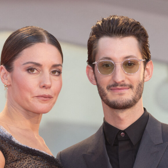 Pierre Niney et sa femme Natasha Andrews - Red carpet du film "Amants" lors de la 77ème édition du Festival international du film de Venise, la Mostra le 3 septembre 2020. © Alec Michael/ZUMA Wire / Bestimage