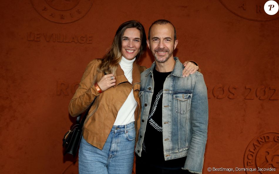 Calogero et sa compagne Marie Bastide au village des internationaux de tennis de Roland Garros le jour de la finale homme Nadal / Djokovic à Paris le 11 octobre 2020. © Dominique Jacovides / Bestimage