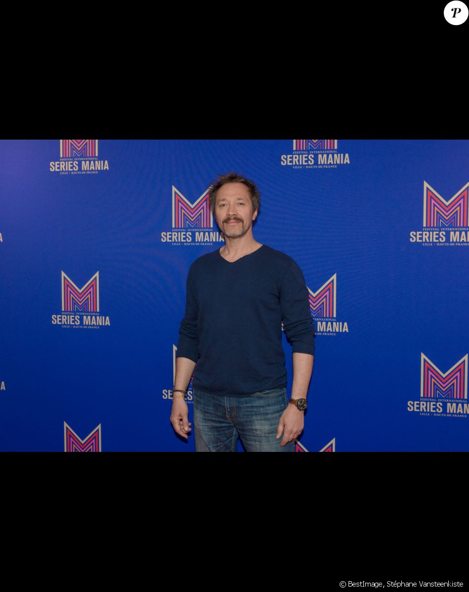 Bruno Debrandt - Photocall de la nouvelle série de France 3 "Soupçons" lors de la 10ème édition du festival Series Mania à Lille, le 25 mars 2019. © Stéphane Vansteenkiste/Bestimage