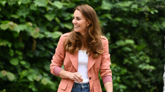 Kate Middleton en jeans baskets : coup de frais sur la garde-robe de la duchesse !