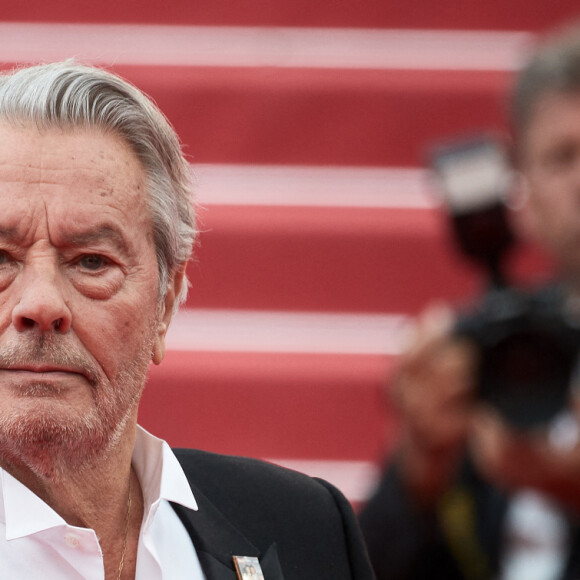 Alain Delon lors de première du film "Une Vie Cachée Life" lors du 72ème Festival International du Film de Cannes, France, le 19 mai 2019.