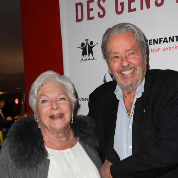 Line Renaud et Alain Delon - Avant-première du film "Des gens bien" au cinéma Gaumont-Opéra à Paris le 2 avril 2019. © Coadic Guirec/Bestimage