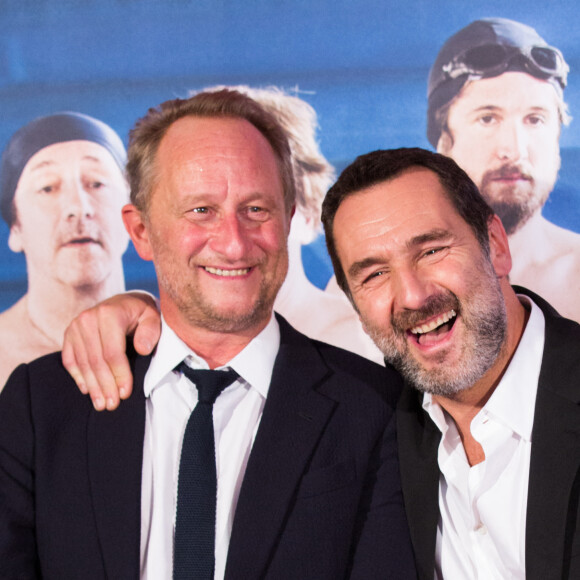 Benoît Poelvoorde et Gilles Lellouche lors de l'avant première du film "Le Grand Bain" au cinéma UGC De Brouckère, à Bruxelles, Belgique, le 10 octobre 2018.
