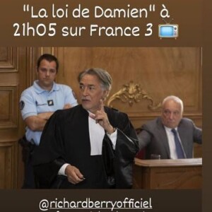 Richard Berry relaye l'information selon laquelle le téléfilm "La loi de Damien", dans lequel il joue un avocat est diffusé vendredi 25 juin 2021 sur France 3, alors qu'il avait été déprogrammé en février dernier.