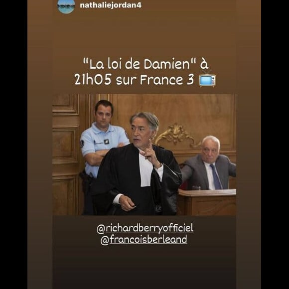 Richard Berry relaye l'information selon laquelle le téléfilm "La loi de Damien", dans lequel il joue un avocat est diffusé vendredi 25 juin 2021 sur France 3, alors qu'il avait été déprogrammé en février dernier.