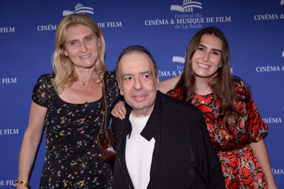 Philippe Sarde entouré de sa femme et de sa fille - Cérémonie de clôture du 7 ème Festival de cinéma et musique de film de La Baule, le 26 juin 2021.