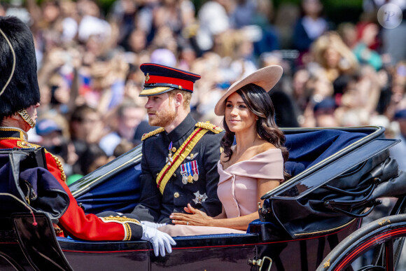 Le prince Harry, duc de Sussex, et Meghan Markle, duchesse de Sussex - Les membres de la famille royale britannique lors du rassemblement militaire "Trooping the Colour" (le "salut aux couleurs"), célébrant l'anniversaire d'Elizabeth II à Londres.