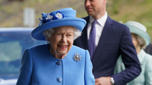 Elizabeth II radieuse en Ecosse avec William : premier voyage officiel depuis la mort du prince Philip