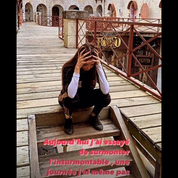 Nabilla Benattia sur le tournage de "Fort Boyard", le 25 mai 2021