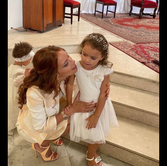 Jackie Chamoun Karembeu et ses filles Gaïa et Alessia à Beyrouth. Juin 2021.