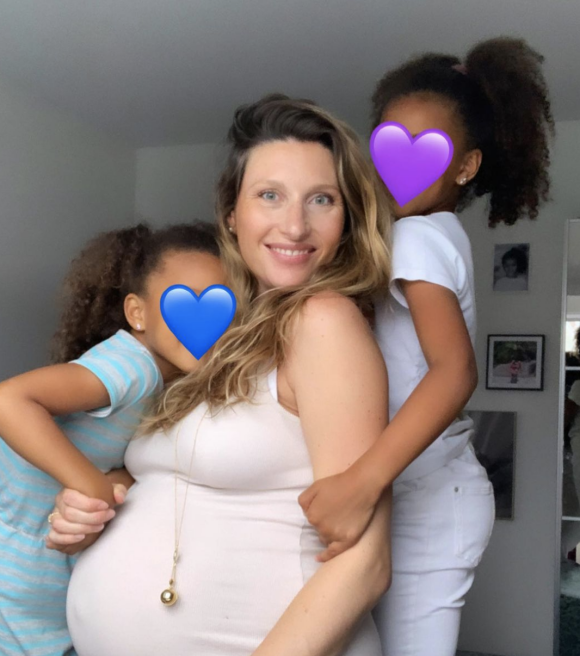 La journaliste de la matinale de LCI, Coralie Dioum, est enceinte de son troisième enfant - Instagram