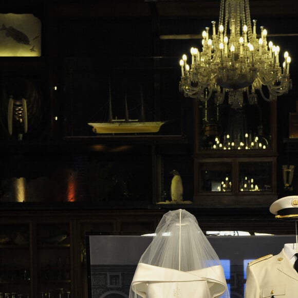 Exposition "L'Histoire du mariage princier" au Musée Océanographique de Monaco, dévoilée une semaine après les noces du prince Albert et Charlene Wittstock, célébrées le 2 juillet 2011.