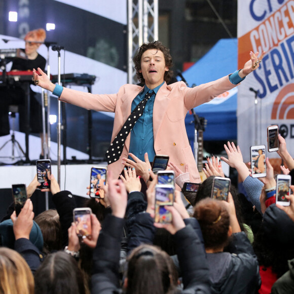 Harry Styles en concert pour l'émission "Today" au Rockefeller Center à New York, le 26 février 2020.