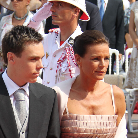 La princesse Stéphanie et son fils Louis Ducruet - Mariage religieux du prince Albert et Charlene Wittstock à Monaco, le 2 juillet 2011.