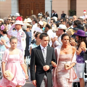 La princesse Stéphanie, son fils Louis Ducruet et ses filles, Pauline Ducruet et Camille Gottlieb - Mariage religieux du prince Albert et Charlene Wittstock à Monaco, le 2 juillet 2011.