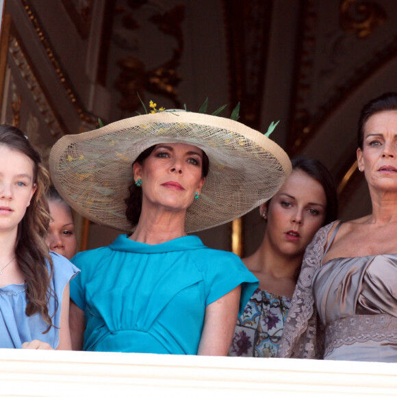 La princesse Caroline de Monaco et sa fille la princesse Alexandra de Hanovre, la princesse Stéphanie de Monaco et sa fille Pauline Ducruet - Mariage civil du prince Albert et Charlene Wittstock à Monaco, le 1er juillet 2011.