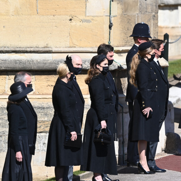 Catherine Kate Middleton, la duchesse de Cambridge, Zara Phillips (Tindall) et Mike Tindall, la princesse Eugenie d'York et son mari Jack Brooksbank, la princesse Beatrice d'York et son mari Edoardo Mapelli Mozzi - Arrivées aux funérailles du prince Philip, duc d'Edimbourg à la chapelle Saint-Georges du château de Windsor, Royaume Uni, le 17 avril 2021.