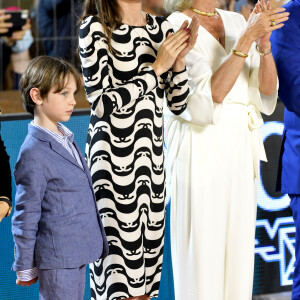 La princesse Caroline de Hanovre avec sa fille, Charlotte Casiraghi, et son petit-fils Raphaël Elmaleh, 7 ans (qui fait sa première participation officielle à une manifestation monégasque), en compagnie de Diane Fissore (présidente de la Fédération Equestre Monégasque et organisatrice du Jumping), de Jan Tops (ancien cavalier international, créateur du Longines Global Champions Tour) et Matthias Breschan (PDG de Longines), ont remis le prix du Prince Souverain lors de la dernière journée de la 15ème édition du Longines Global Champions Tour Jumping International de Monaco, qui a lieu sur le port Hercule à Monaco. C'est le cavalier irlandais Darragh Kenny qui a terminé premier, suivi de l'autrichien Max Kuhner et du belge Olivier Philippaerts. Monaco, le 3 juillet 2021. © Bruno Bébert/Bestimage