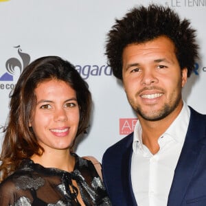 Jo-Wilfried Tsonga et sa compagne Noura, enceinte - Soirée de gala des 20 ans de l'association "Fête le Mur" de Yannick Noah au Chalet des Iles à Paris le 9 novembre 2016. © Coadic Guirec/Bestimage