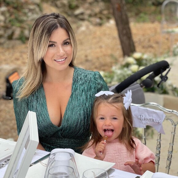Carla Moreau et Kevin Guedj sont les heureux parents d'une petite fille prénommée Ruby et âgée d'un an et demi - Instagram