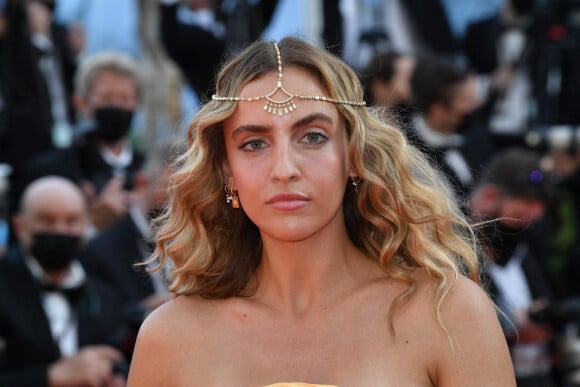 Carla Ginola - Montée des marches du film "Tout s'est bien passé" lors du 74e Festival de Cannes. © Rachid Bellak / Bestimage
